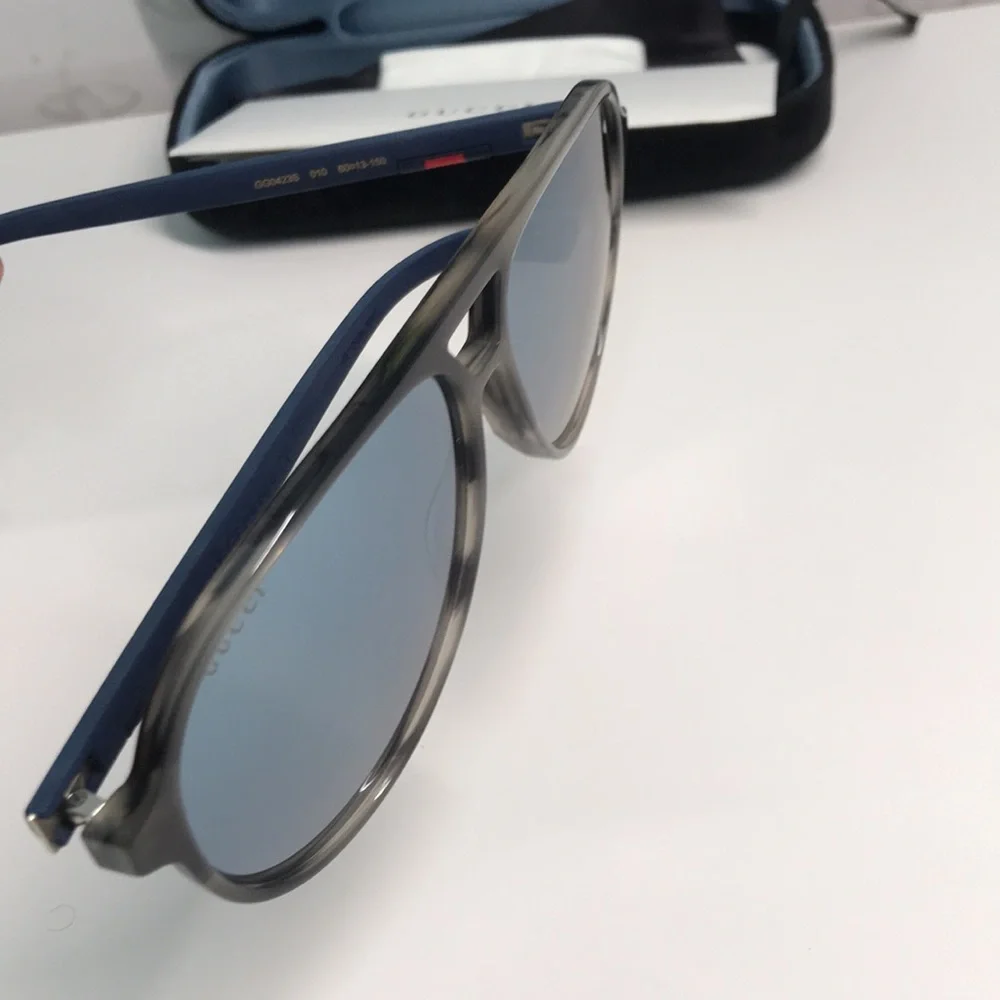 ✨ Authentic Gucci GG0423S 010 Sunglasses – Havana Blue Grey Frame ✨